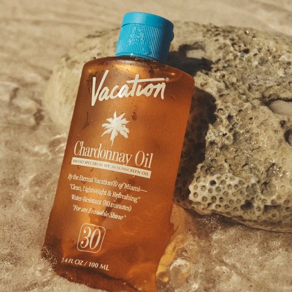 Vacation SPF 30 Chardonnay Oil - Picture 2 of 2